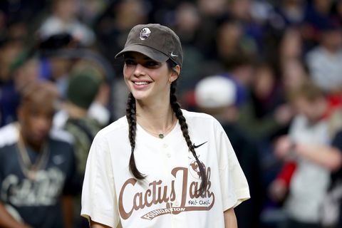 houston, texas november 04 kendall jenner attends the 2021 cactus jack foundation fall classic softball game at minute maid park on november 04, 2021 in houston, texas photo by bob leveygetty images