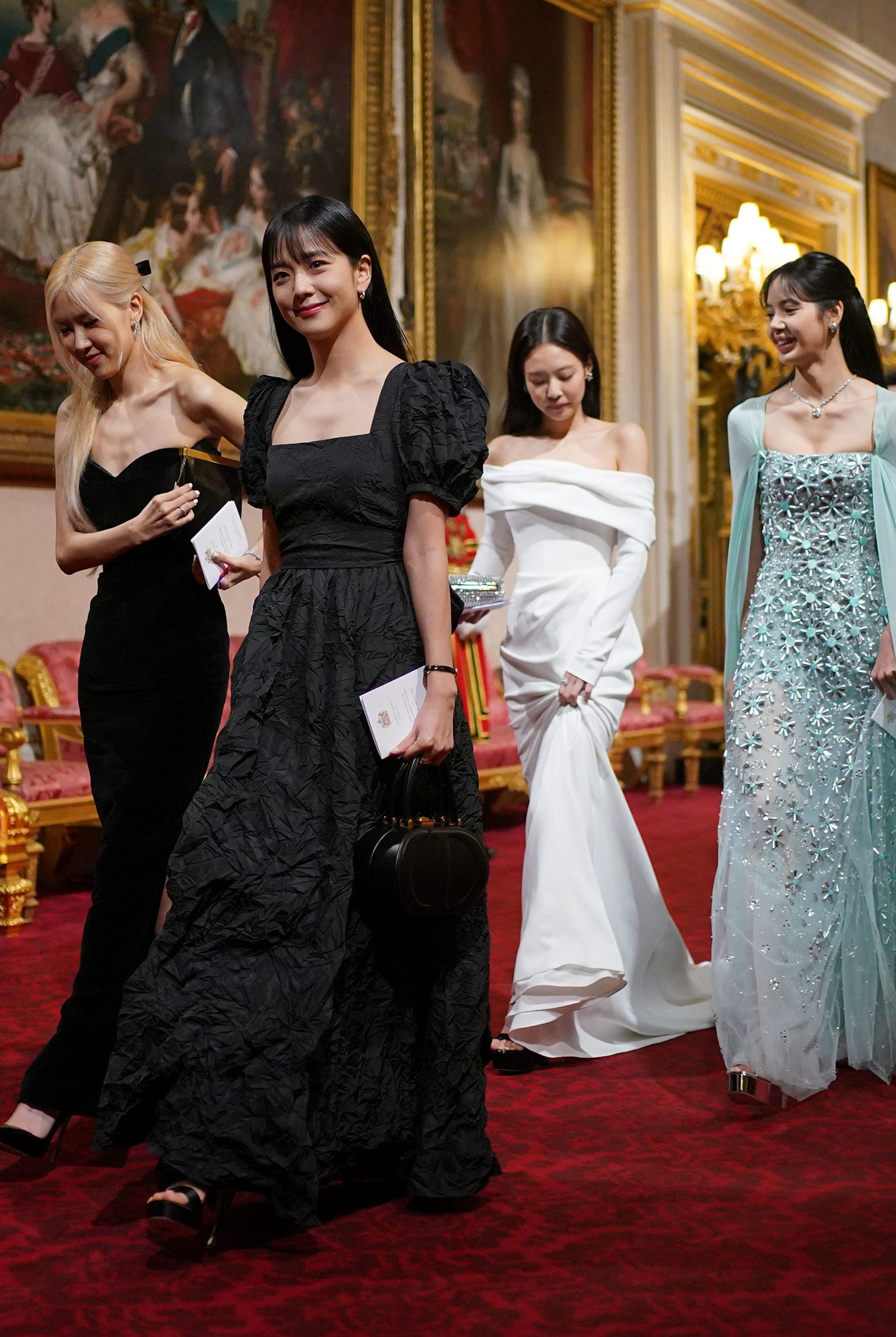 london, england november 21 jisoo, jennie, roseacute and lisa, members of south korean girl band blackpink attend the state banquet at buckingham palace on november 21, 2023 in london, england king charles is hosting korean president yoon suk yeol and his wife kim keon hee on a state visit from november 21 23 it is the second incoming state visit hosted by the king during his reign photo by yui mok wpa poolgetty images