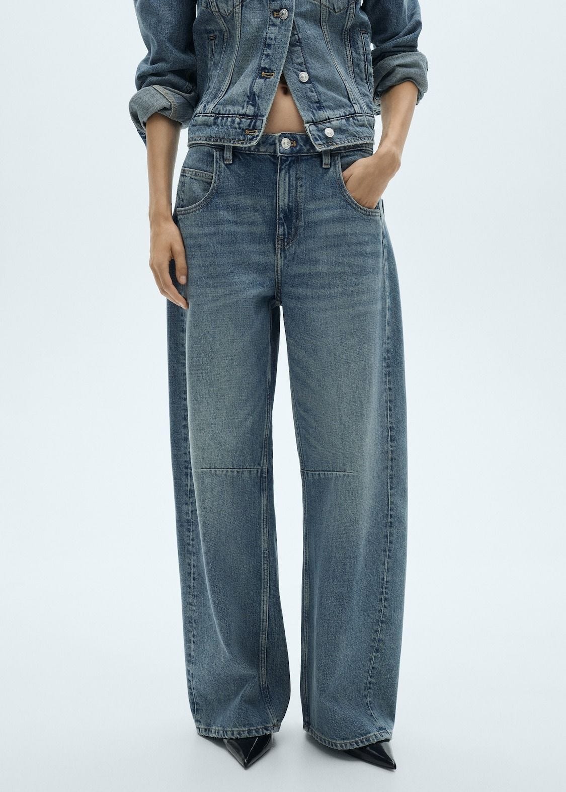 Wide Leg Mid-Rise Jeans 